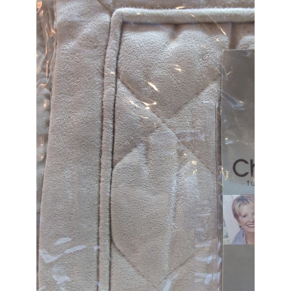 Chris Madden Beige Quilted Richloom Sham NOS 21" × 27"‎ Elegant Bedroom Decor - Picture 2 of 3